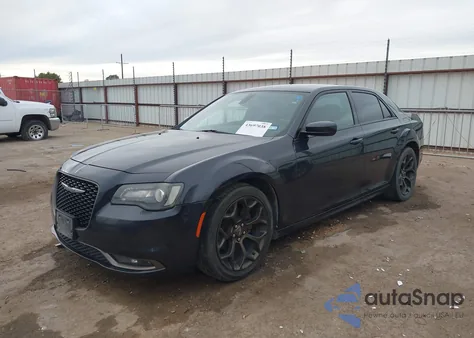 2018 Chrysler 300 300S z USA, uszkodzony, nr VIN 2C3CCABG5JH278088